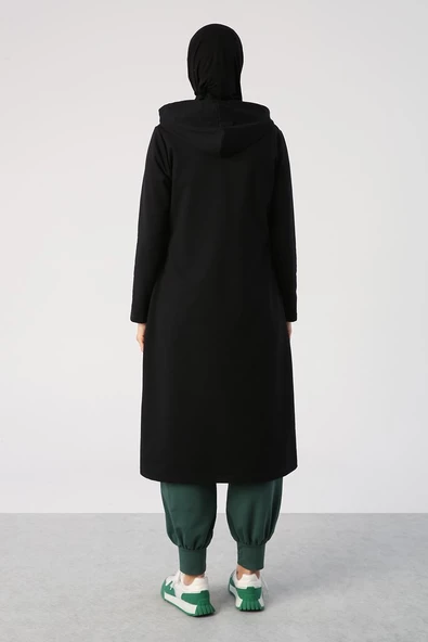 Siyah-Aplike Nakışlı Çift Kordonlu Kapüşonlu Hırka - 4