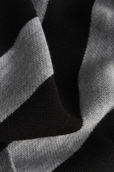 Siyah-Gri-Çizgili Fitilli Yaka Düğmeli Hırka - 8