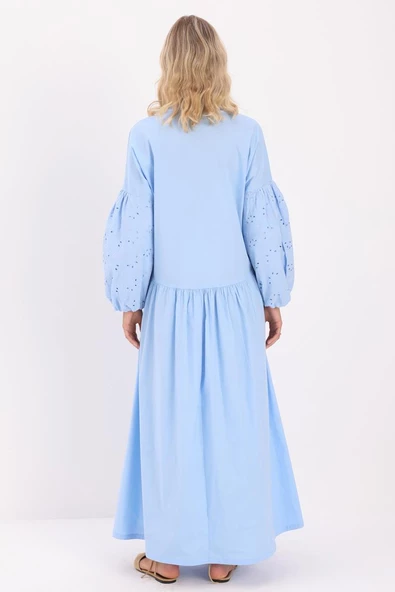 Mavi-Pamuklu Yarım Patlı Fistolu Elbise - Resim 4