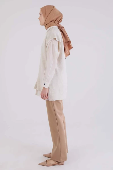 Ekru-Broşlu Triko Yelek - Resim 3