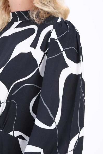 Siyah-Beyaz-Gri-Kolu Büzgülü Desenli Elbise - Resim 5