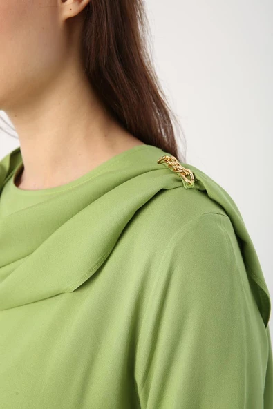 Yeşil-Viskon Degaje Detaylı Pantolonlu Takım - Resim 6