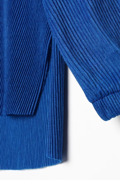 Saks-Pliseli Yırtmaç Detaylı Bluzlu Etekli Takım - 8
