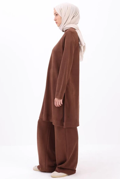 Kahve-Yırtmaçlı Pantolonlu Takım - Resim 2