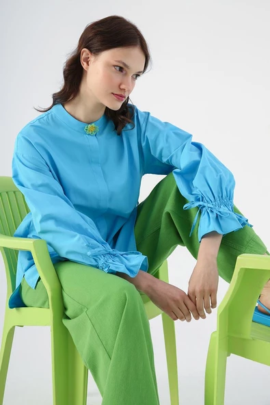 Turkuaz-Arkası Pile Detaylı Hakim Yaka Gömlek Tunik ürün görseli