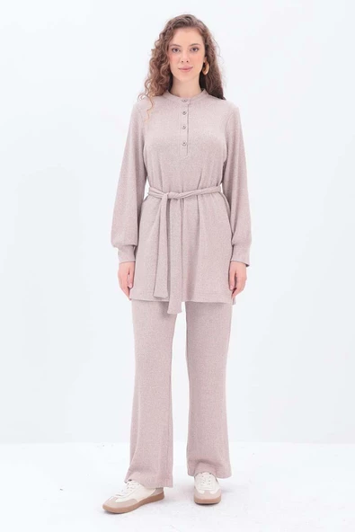 Vizon-Yarım Patlı Kuşaklı Pantolonlu Takım - Resim 2