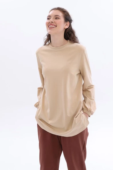 Bej-Bisiklet Yaka Kol Ucu Büzgülü Likralı Pamuklu Bluz ürün görseli