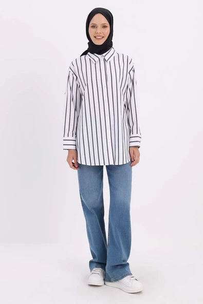Beyaz-Siyah-Arkası Yırtmaçlı Aparturalı Çizgili Gömlek - Resim 2