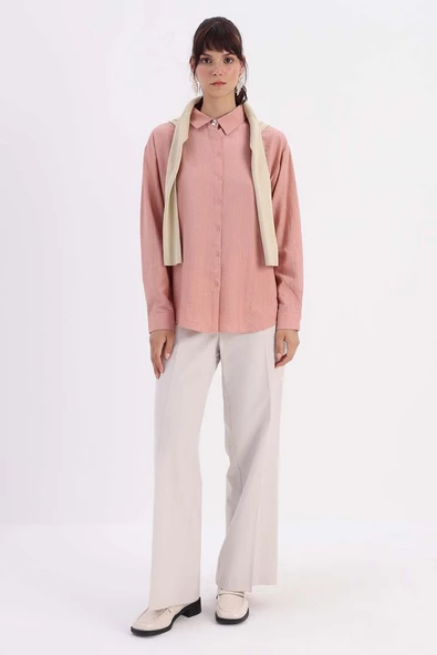 Gül-KÖŞE MANŞET DETAYLI ŞIK DÜĞMELİ GÖMLEK - Resim 2