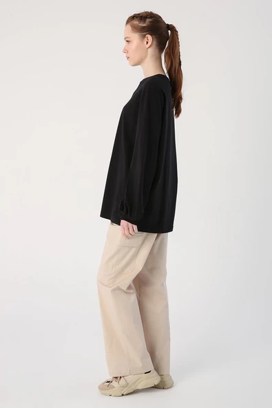 Siyah-Bisiklet Yaka Kol Ucu Büzgülü Likralı Pamuklu Bluz - Resim 2