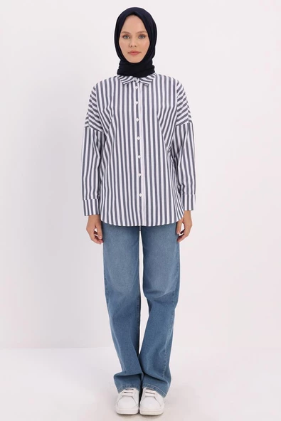 Lacivert-Beyaz-Oversize Basic Gömlek ürün görseli