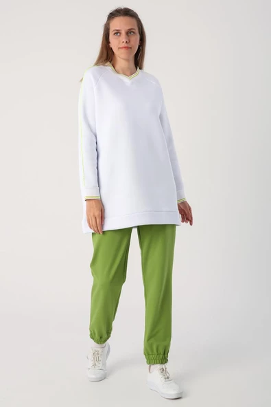 Beyaz-Oversize Neon Detaylı Arkası Baskılı Şardonlu Sweatshirt - 2