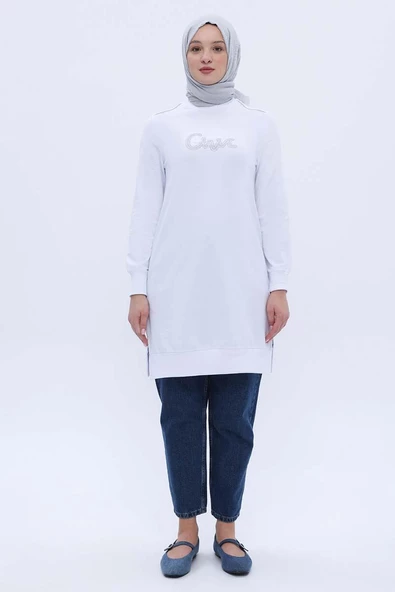 Beyaz-Pamuklu Yandan Yırtmaçlı Nakışlı Likralı Tunik - Resim 2