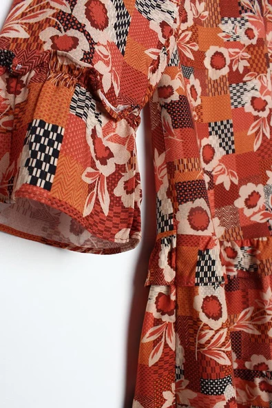 Kiremit-Bej-Yakası Kolları Ve Eteği Fırfırlı Desenli Viskon Tunik - Resim 6