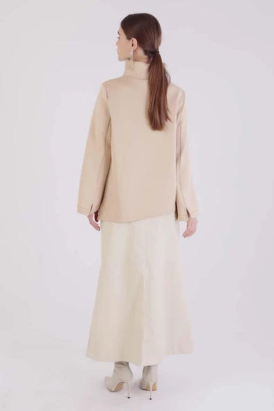 Bej-Dik Yaka Kolu Yırtmaçlı Likralı Scuba Bluz - Resim 4