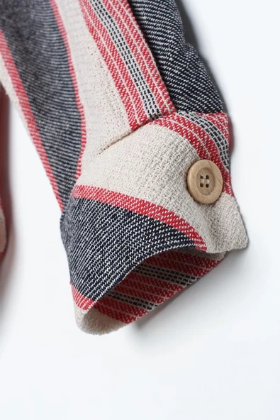 Siyah-Kırmızı-Pamuklu Çizgili Cepli Yanları Yırtmaçlı Gömlek - Resim 6