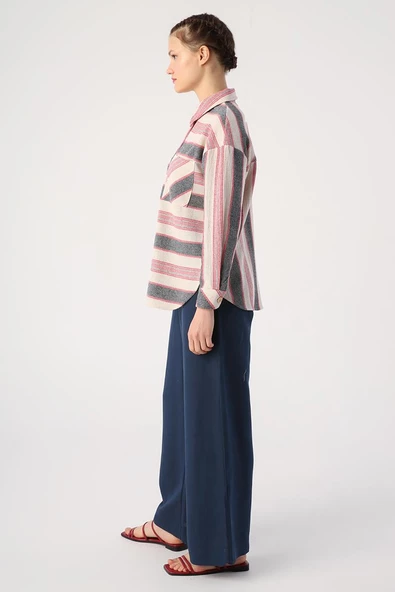 Siyah-Kırmızı-Pamuklu Çizgili Cepli Yanları Yırtmaçlı Gömlek - Resim 3