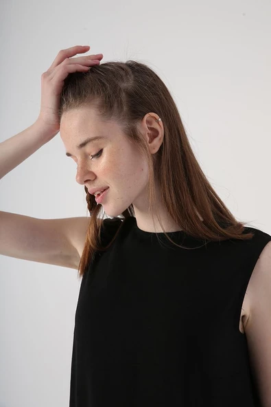 Siyah-Kolsuz Bisiklet Yaka Eteği Pileli Bluz - Resim 5