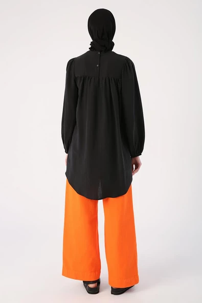 Siyah-Büzgülü Fiyonk Detaylı Arkası Düğmeli Salaş Tunik - Resim 4