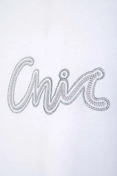 Beyaz-Pamuklu Yandan Yırtmaçlı Nakışlı Likralı Tunik - Resim 5