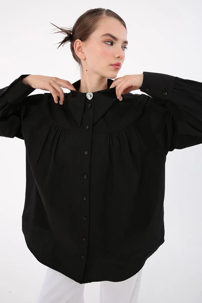 Siyah-Oversize Sivri Yaka Büzgülü Balon Kol Gömlek ürün görseli