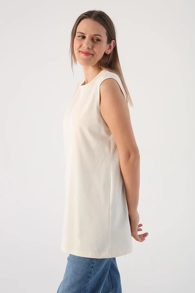 Ekru-%100 Pamuk Kolsuz T-Shirt ürün görseli