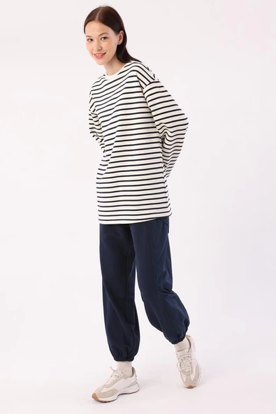 Ekru-Lacivert-Çizgili Oversize Sweat ürün görseli 1
