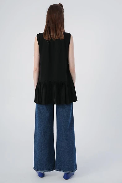 Siyah-Kolsuz Bisiklet Yaka Eteği Pileli Bluz - Resim 4