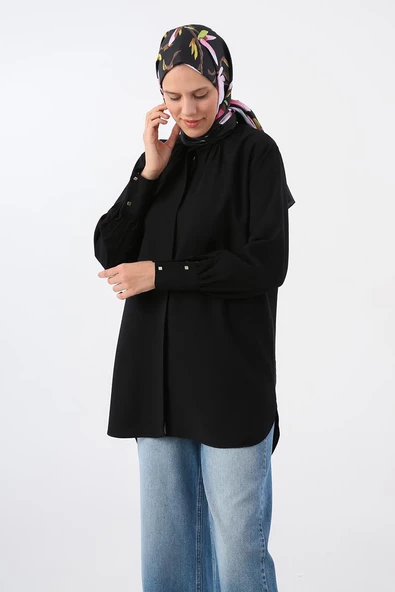 Siyah-Dik Yaka Büzgülü Kol Düğmesi Detaylı Gömlek - Resim 5