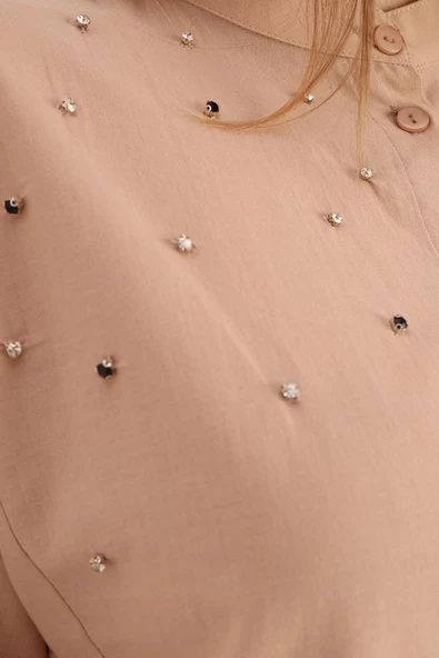 Bej-Pamuklu Taş Detaylı Likralı Gömlek - Resim 5