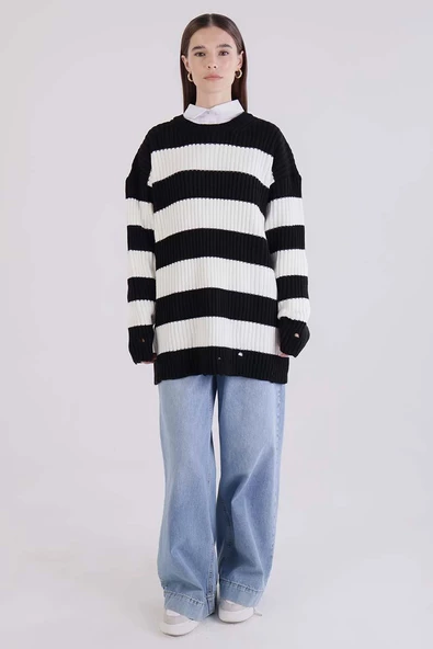 Siyah-Ekru-Yırtık Detaylı Triko Kazak - 2