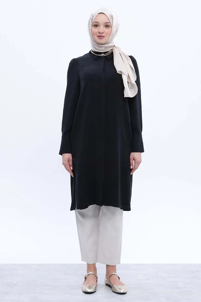 Siyah-Metal Düğme Detaylı Patlı Uzun Gömlek - Resim 2