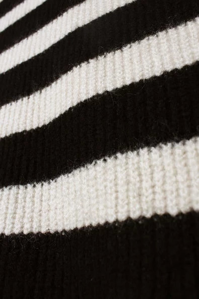 Siyah-Taş-Balıkçı Yaka Fermuarlı Triko Kazak - 9