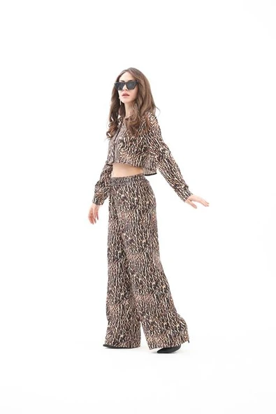 Önü Çimalı Beli Lastikli Leopar Desen Pantolon - Siyah - Resim 5