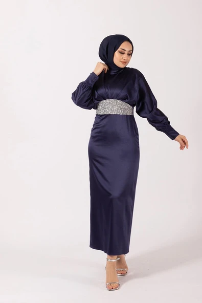 24Y4930 STİLİFE ELBİSE  SATEN YARASA KOL BELİ TAŞLI