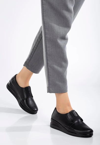 Hakiki Deri Ortopedik Kadın Dolgu Topuklu Ayakkabı Siyah Elastik Bantlı Bağsız - Resim 2