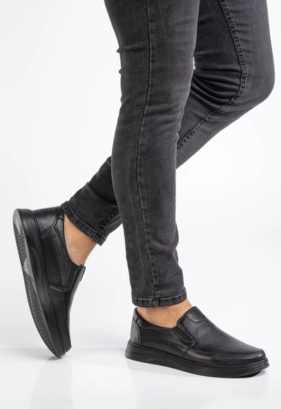 Hakiki Deri Ortopedik Erkek Günlük Ayakkabı Siyah Bağsız Düz Taban - Resim 2