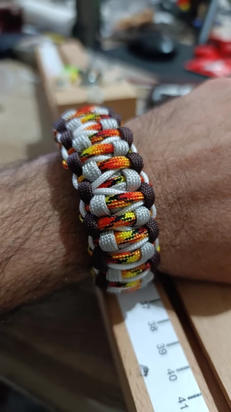 - SELANOGLUDESİGN - Mükemmel tasarımlı çift renk ile desteklenmiş paracord bileklik - 3