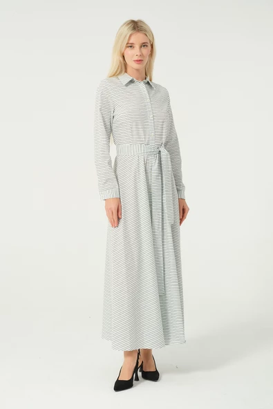Çizgili Pola Yaka Düğmeli Elbise ürün görseli
