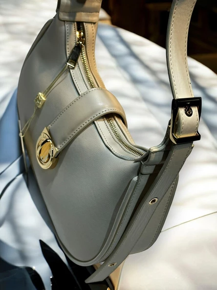 Levidor Özel Renk El Ve Kol Çantası Olarak Tasarlanmış Suni Deri Bayan Omuz Çantası LEVDR.7363930212KRM - Resim 5