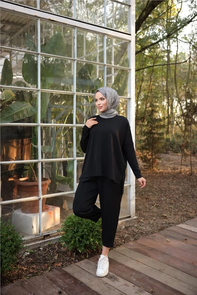 Arkası Uzun O Yaka Kısa Sweat-Pantolon İkili Eşofman Spor Takımı - (38-46) - 71216 - Siyah - 3