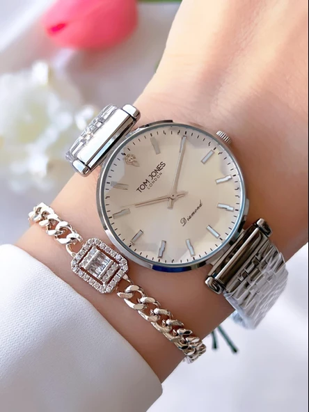 Tom Jones Çelik Kordon Kararma Renk Atma Yapmaz 3 Atm Suya Dayanıklı Kadın Kol Saati BTJ.1.2385.01 ürün görseli 1