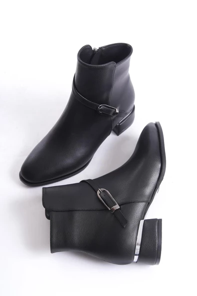 Kaltas Siyah Kısa Kalın Topuklu Tokalı Fermuarlı Günlük Bot - 2