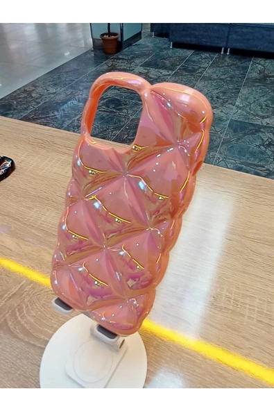 İPhone 13 ve İPhone 14 Uyumlu Baklava Desenli Airbag Premium Kılıf - 3