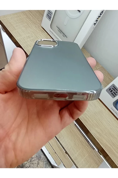 İPhone 15 Uyumlu Hologramlı Mor Kılıf Tuşları Metal Darbe Korumalı Kapak - 5