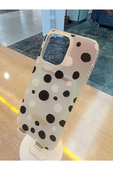 İPhone 14 Pro Max Uyumlu Hologram Özellikli Işıkta Renk Değiştiren Kapak - 4