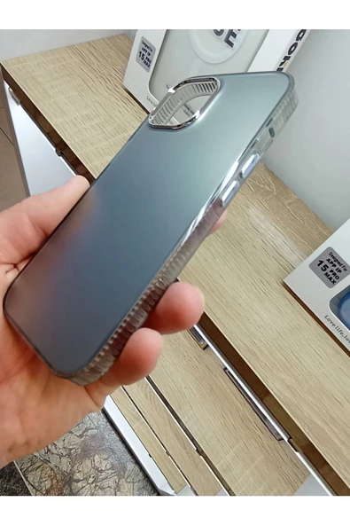 İPhone 15 Uyumlu Hologramlı Mor Kılıf Tuşları Metal Darbe Korumalı Kapak - 3