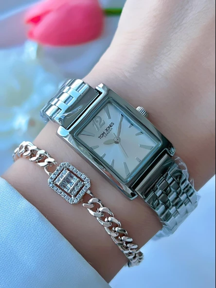 Tom Jones Çelik Kordon Kararma Renk Atma Yapmaz 3 Atm Suya Dayanıklı Kadın Kol Saati BTJ.1.2386.01 ürün görseli