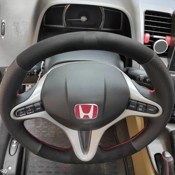 Honda Civic Fd6 Araca Özel Direksiyon Kılıfı (Tüylü Alcantra Nokta Kırmızı) - Resim 4