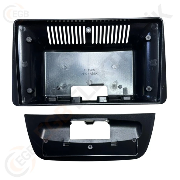 OTO TABLET ÇERÇEVE FORD COURIER 2020+ 9" SİYAH TAC-264 ürün görseli 1